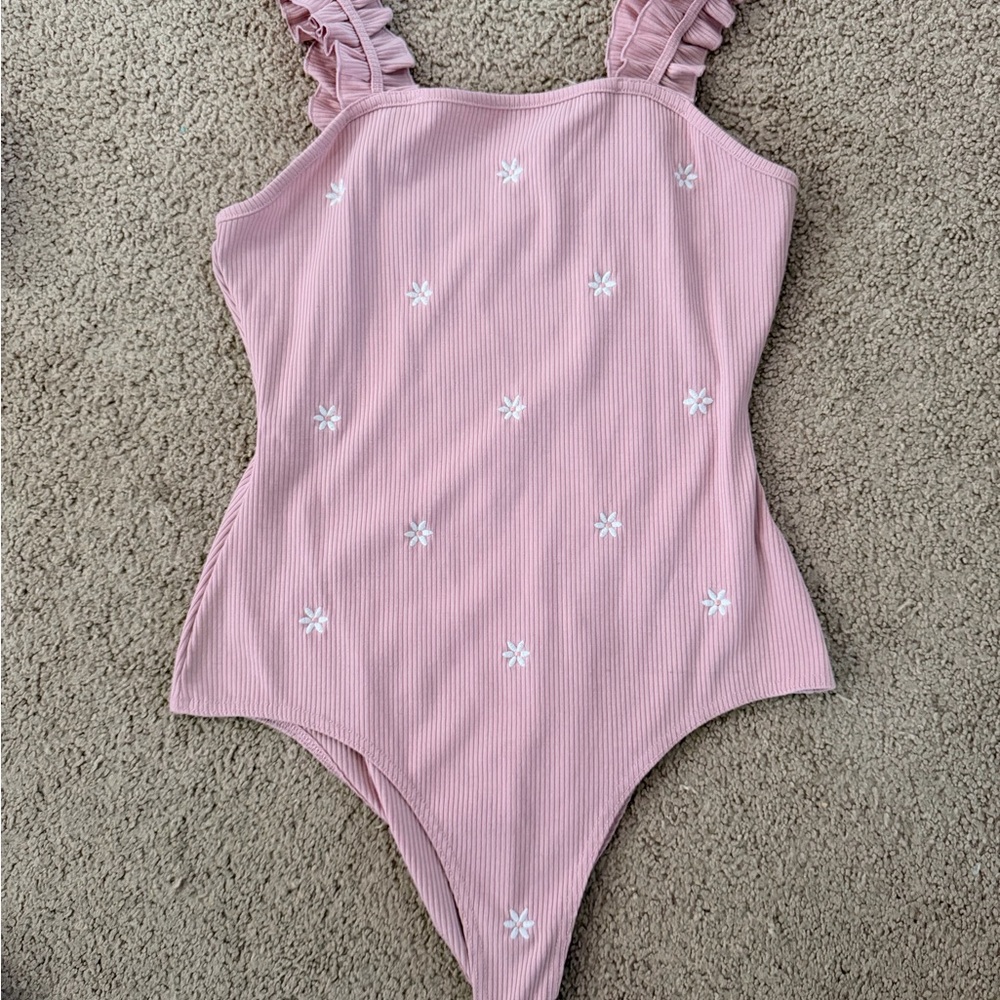 Le Lis Pink Floral Bodysuit